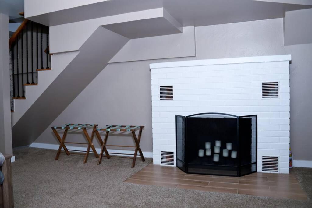 Charming Remodeled Golf Course Area Home Colorado Springs Exterior photo